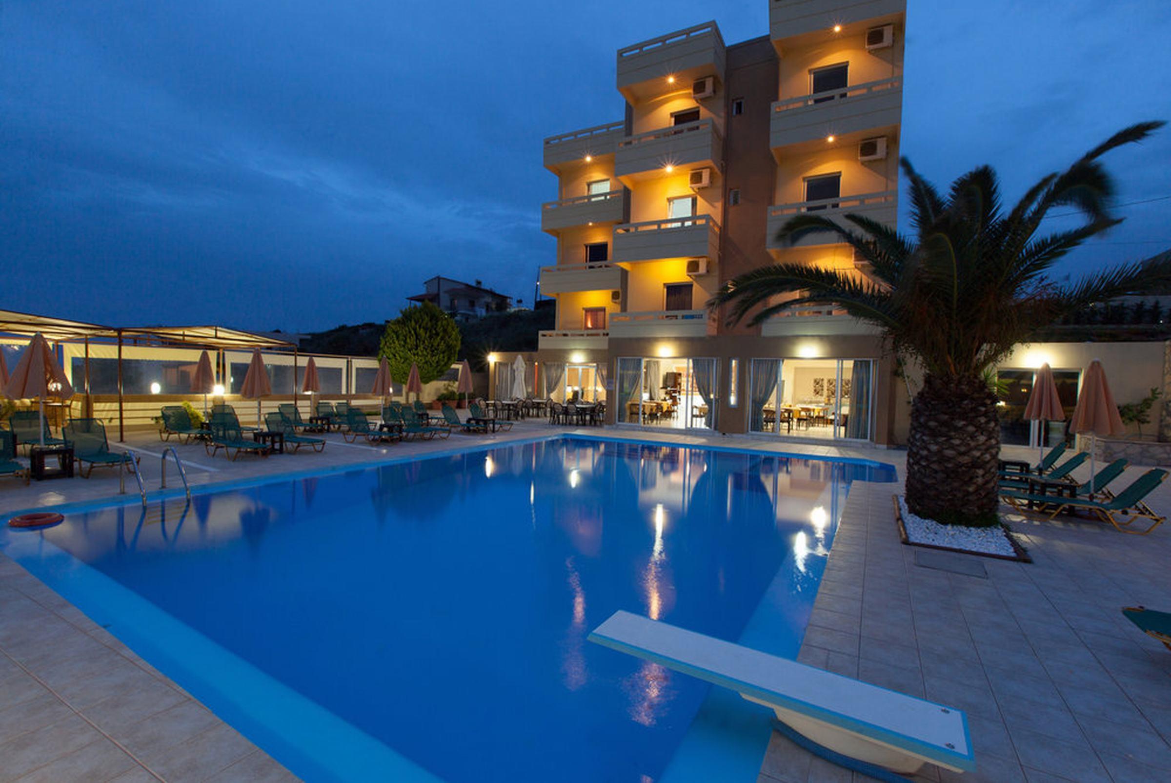 Top Hotel Сталос Экстерьер фото